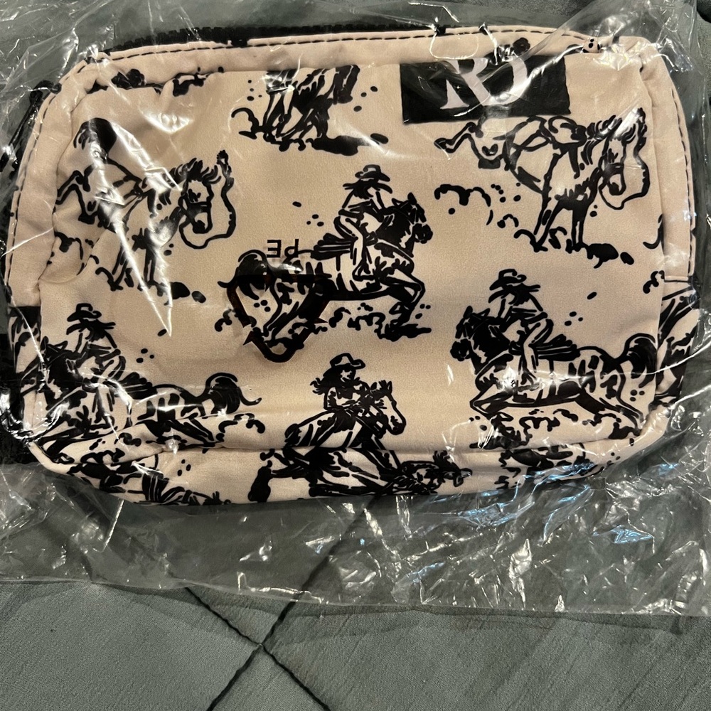 Ranch Dressn cross body